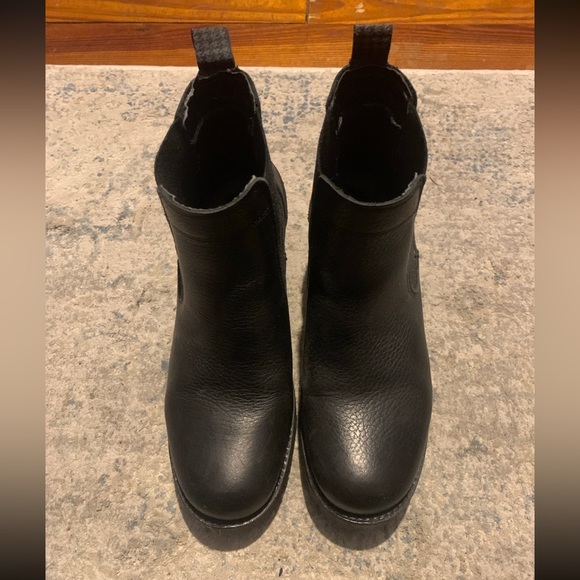 Chunky Black Booties - Picture 2 of 4